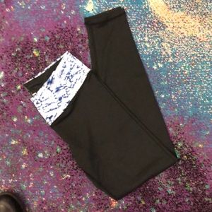 BLUE AND WHITE BATIK WAIST BAND YOGA PANTS SIZE SMALL NEW